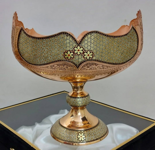 هنر خاتم کاری روی ظروف مسی