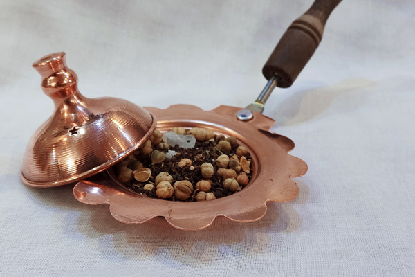 انتخاب آیا اسفند دود کنی مسی در انرژی فضا تأثیر دارد؟ آیا اسفند دود کنی مسی در انرژی فضا تأثیر دارد؟